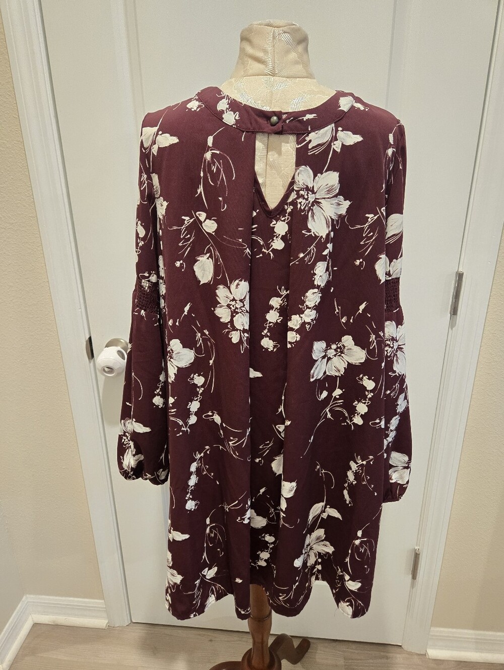 Peach Love Burgundy Floral Shift Dress, Size Large - Picture 2 of 10